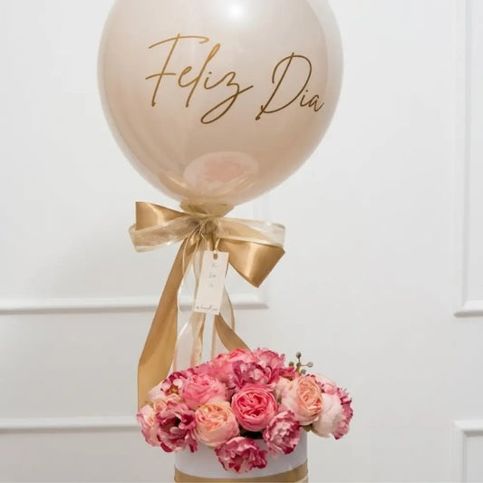 Regalo personalizado con flores y mensaje