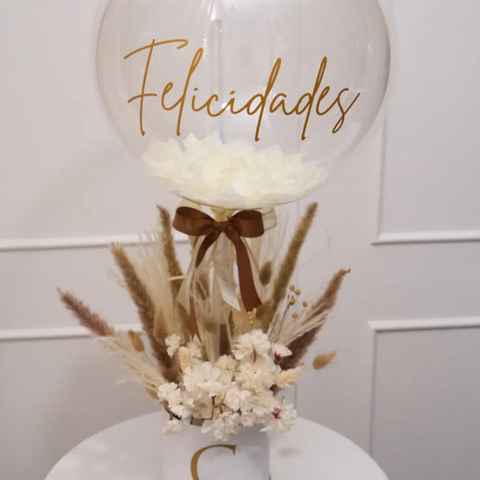 Regalo personalizado con flores secas y globo